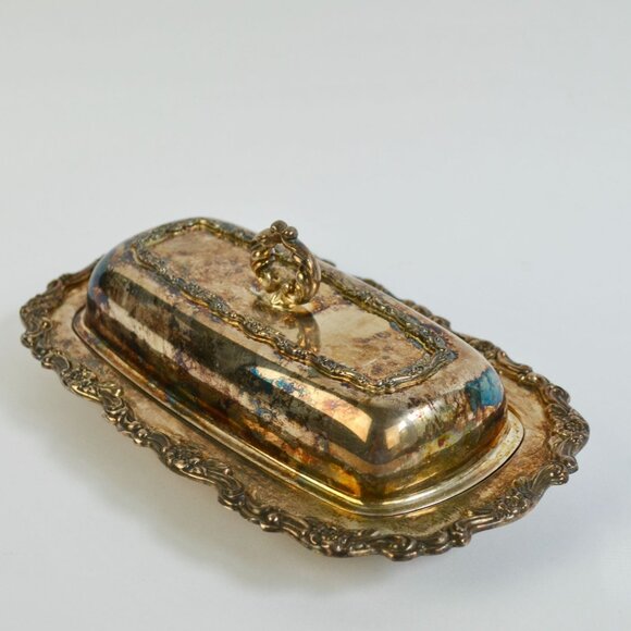 W M Rogers Royal Provincial Silverplate Lidded Butter Dish Silver Ornate - Picture 5 of 10